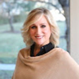 Meet your Posher, Carrie